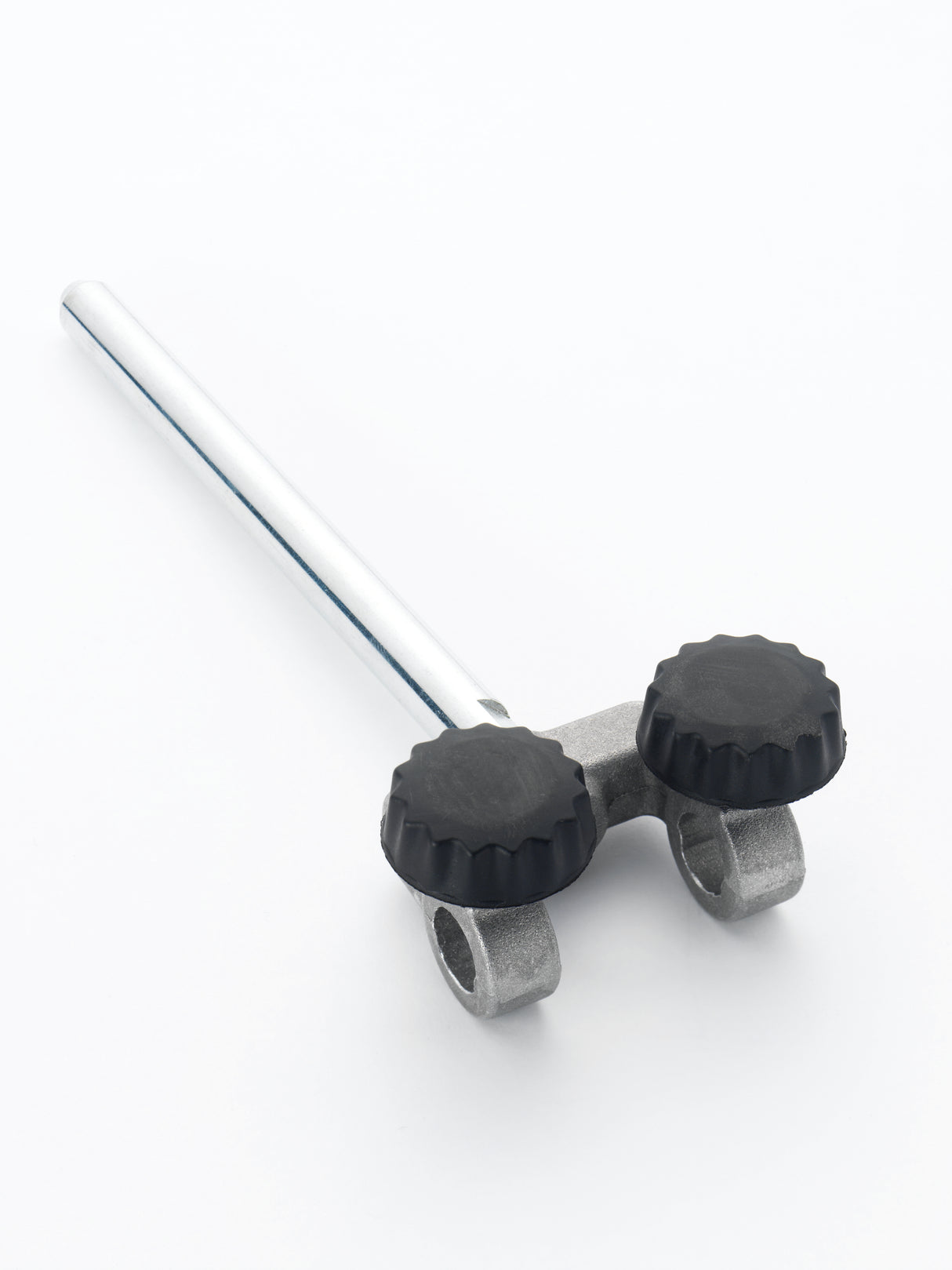 Vista della dima WG250/F Record Power per affilatura laterale su mola ad acqua, con barra di supporto e doppie manopole regolabili per mantenere lo strumento stabile durante la lavorazione.