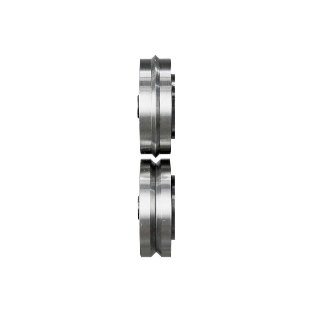Rulli speciali Typ A6 con profilo a V installati su MSM 300 C per realizzare scanalature precise su lamiera.