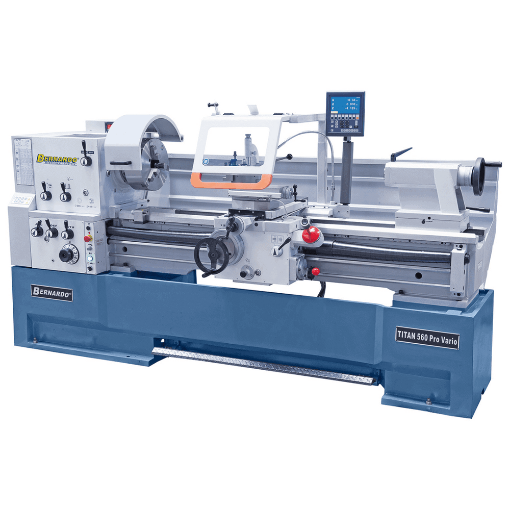 Tornio Bernardo TITAN 560 x 2000 Pro Vario con distanza tra le punte 2000 mm, foro mandrino 105 mm e motore 7,5 kW, completo di mandrino 315 mm, piatto frontale e DRO.