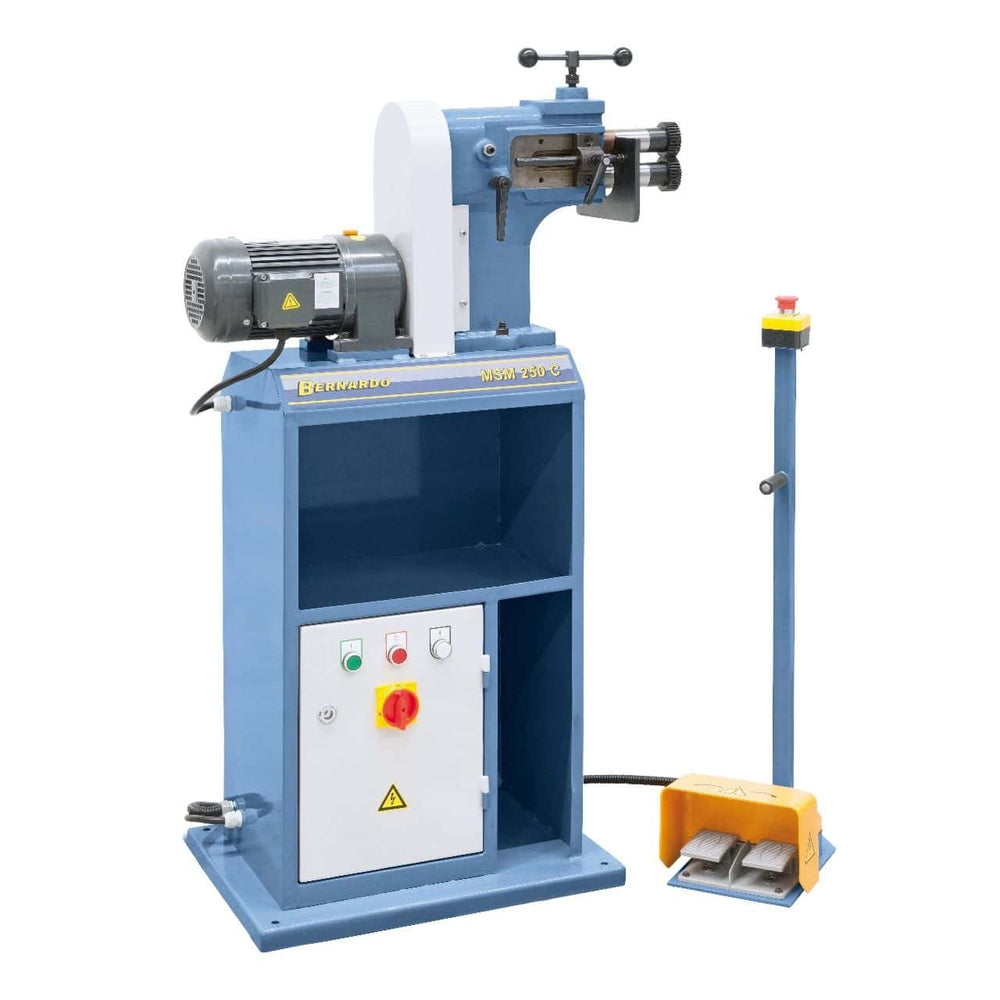 Bernardo Bordatrice elettrica MSM 250 C con gola 250 mm, motore da 0,75 kW e 4 coppie di rulli per bordatura e flangiatura incluse.