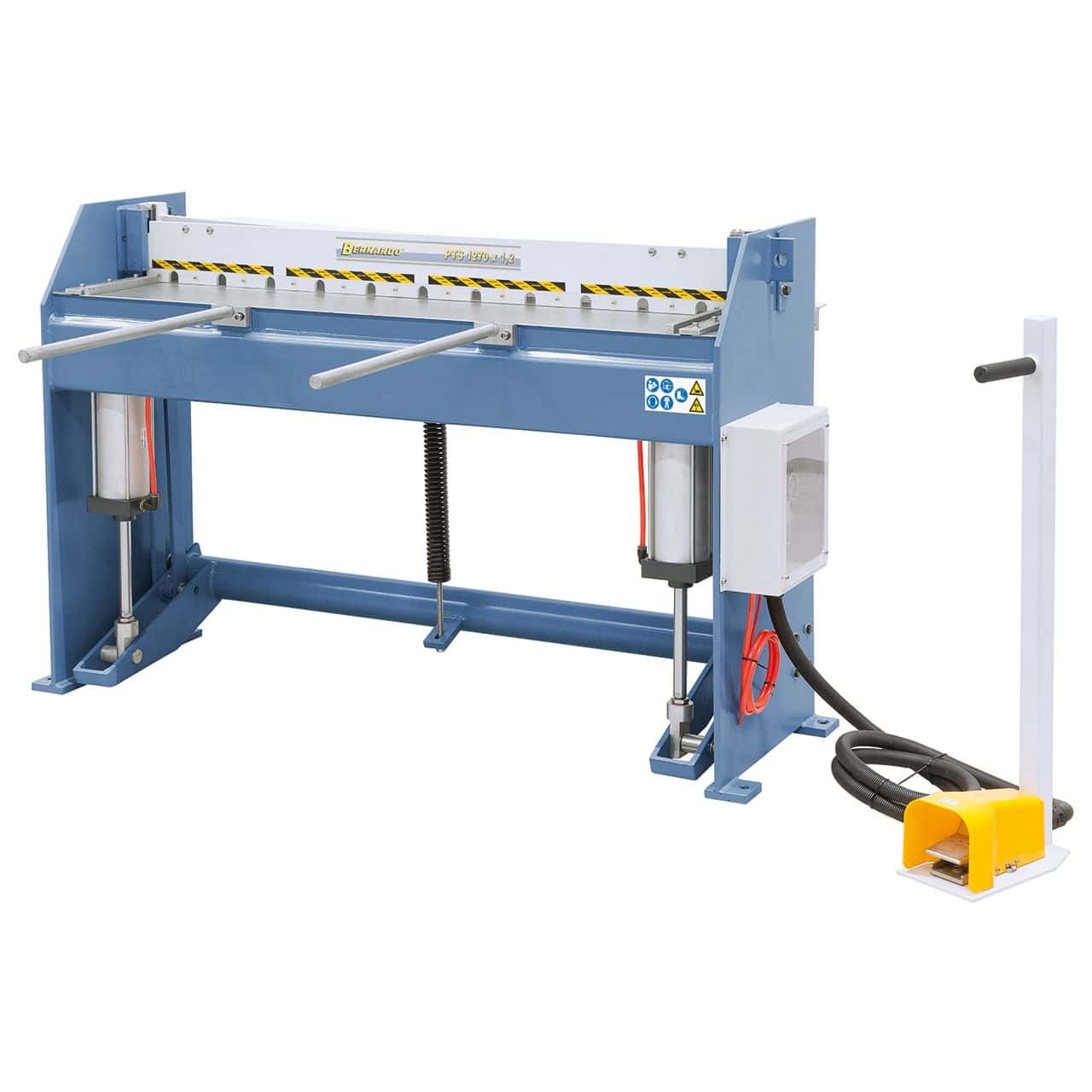 Bernardo Cesoia a bilanciere pneumatica PTS 1270 x 1,2 con coltelli in acciaio temprato, piano di appoggio con arresto e pedale pneumatico.