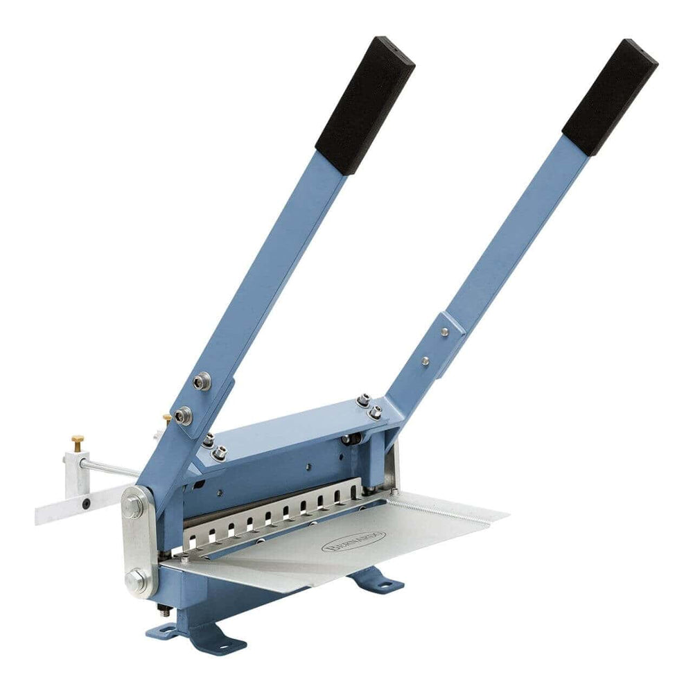 Bernardo Cesoia a mano HS 300 x 1,5 con taglio da 300 mm, arresto posteriore, fermo tavola e lama in acciaio temprato.