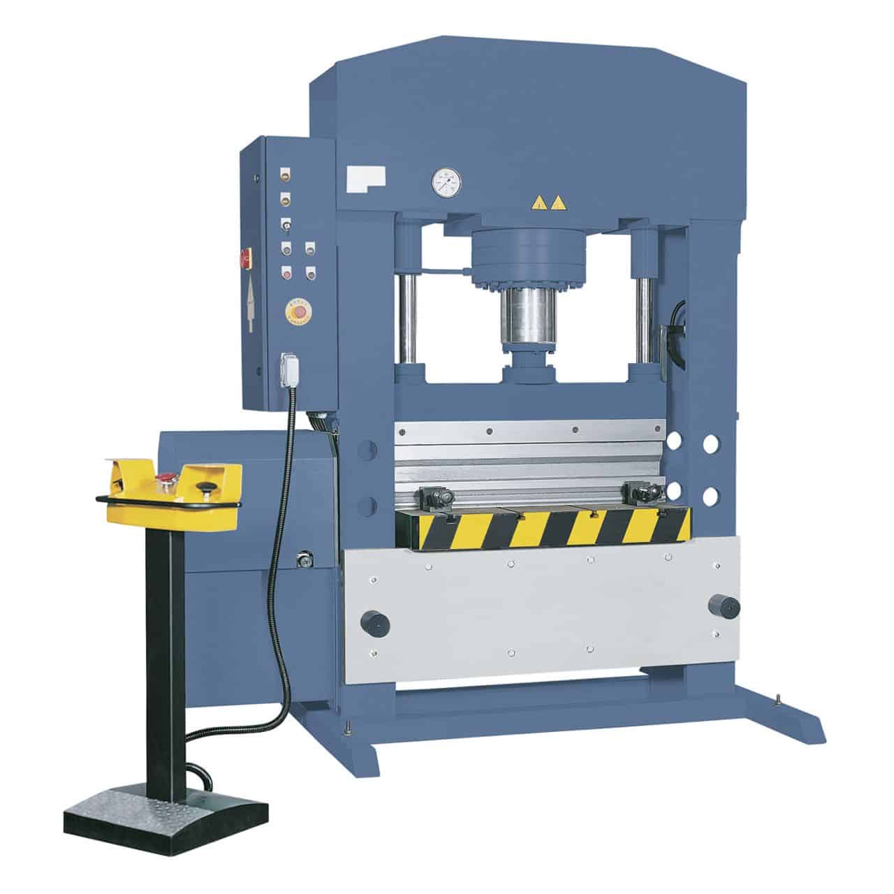 Bernardo Pressa idraulica universale AP 1520-100 da 100 tonnellate con tavola 500 x 1520 mm, corsa pistone 300 mm e motore da 7,5 kW.