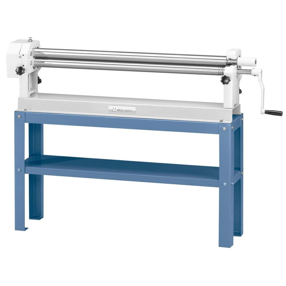 Supporto modello A installato sotto RM 1000 per garantire stabilità e sicurezza durante le lavorazioni in officina.