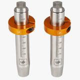 Coppia di cani di fissaggio binario per Festool UJK in acciaio inossidabile con scala graduata 0–75 mm incisa a laser, bullone a T sulla sommità e collare di supporto a settori in alluminio anodizzato arancione